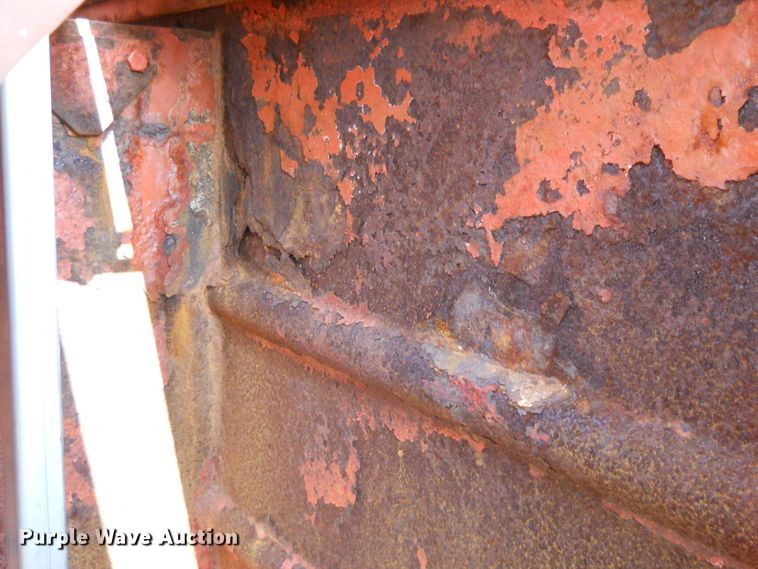 image for item DE4525 2001 Sterling LT7501   dump truck