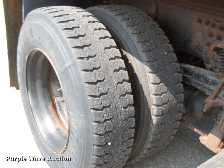 image for item DE4525 2001 Sterling LT7501   dump truck