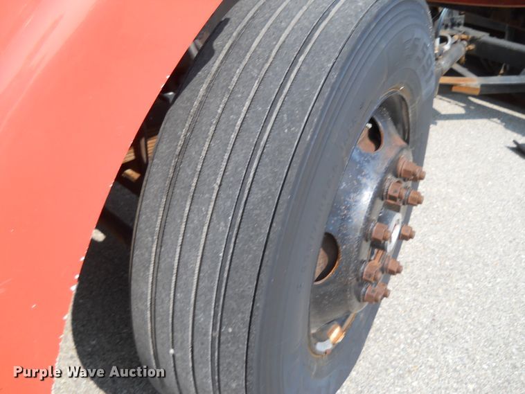 image for item DE4525 2001 Sterling LT7501   dump truck