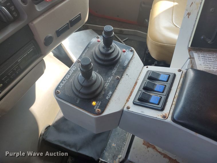 image for item DE4526 2006 Sterling LT7500  dump truck