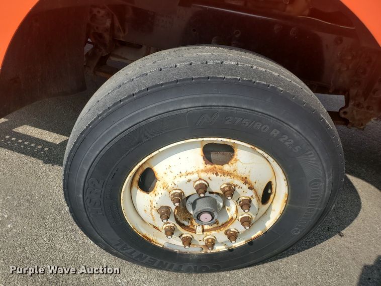 image for item DE4526 2006 Sterling LT7500  dump truck