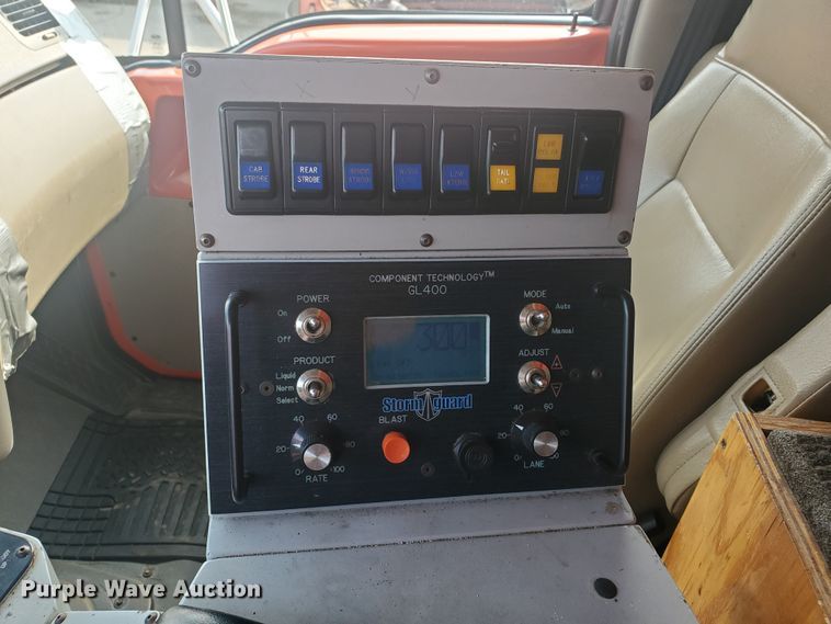 image for item DE4527 2006 Sterling LT7500  dump truck