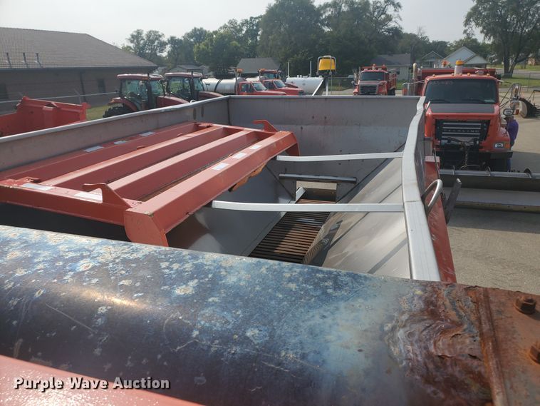 image for item DE4527 2006 Sterling LT7500  dump truck