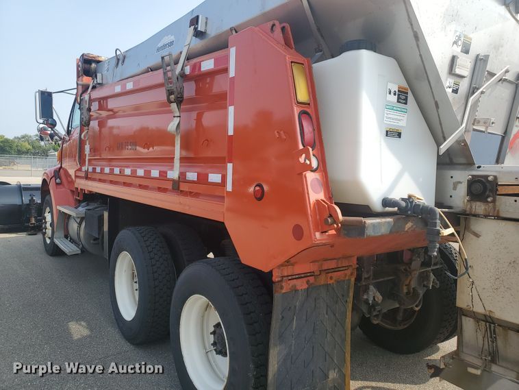 image for item DE4527 2006 Sterling LT7500  dump truck