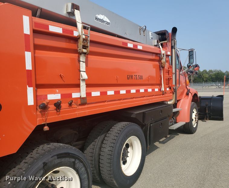 image for item DE4527 2006 Sterling LT7500  dump truck