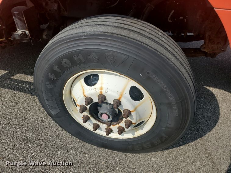 image for item DE4527 2006 Sterling LT7500  dump truck