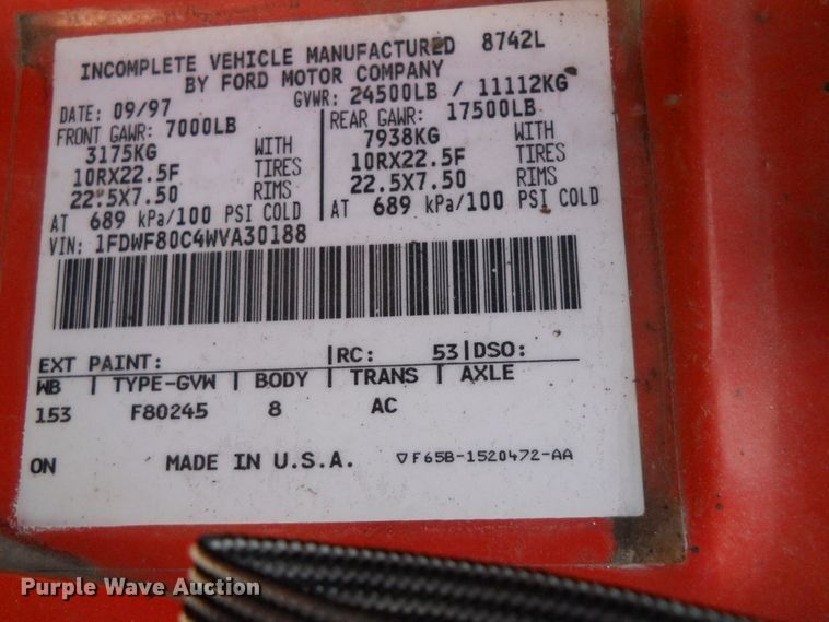 image for item DE4528 1998 Ford F800  oil distributor truck