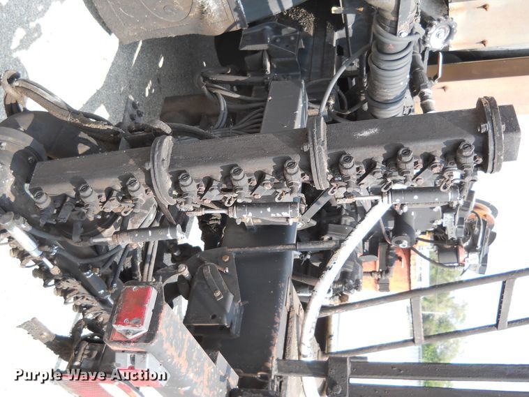 image for item DE4529 1998 Ford F800  oil distributor truck