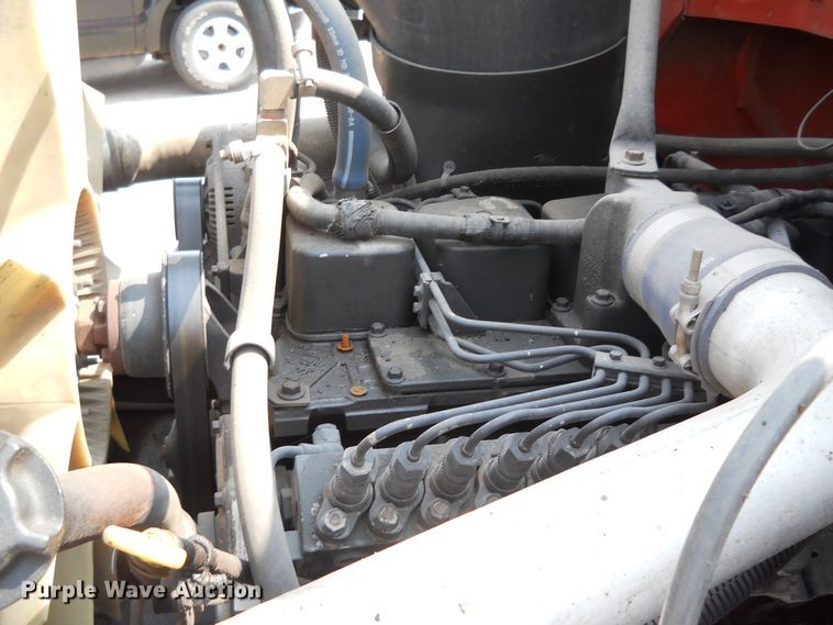 image for item DE4529 1998 Ford F800  oil distributor truck