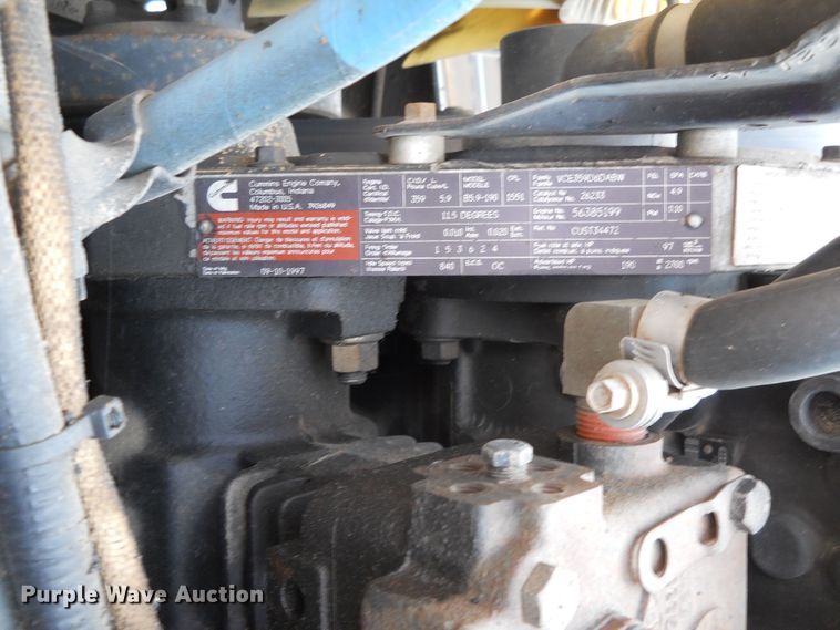 image for item DE4529 1998 Ford F800  oil distributor truck