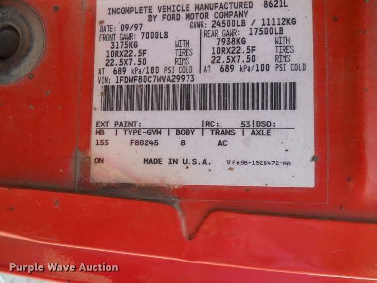 image for item DE4529 1998 Ford F800  oil distributor truck