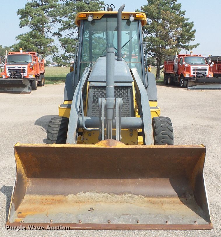 image for item DG8249 2008 John Deere 310J  backhoe