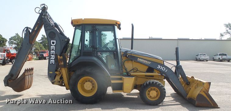 image for item DG8249 2008 John Deere 310J  backhoe
