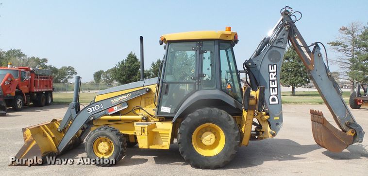 image for item DG8249 2008 John Deere 310J  backhoe