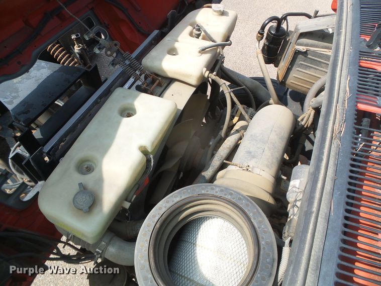 image for item DG8250 2003 Sterling LT7500  dump truck