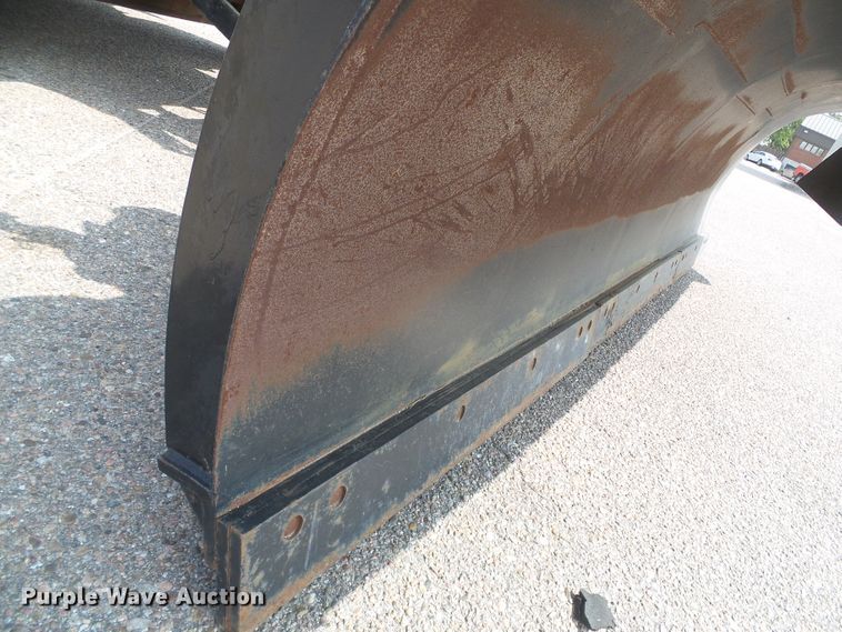 image for item DG8250 2003 Sterling LT7500  dump truck