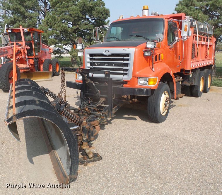 image for item DG8253 2003 Sterling LT7500  dump truck