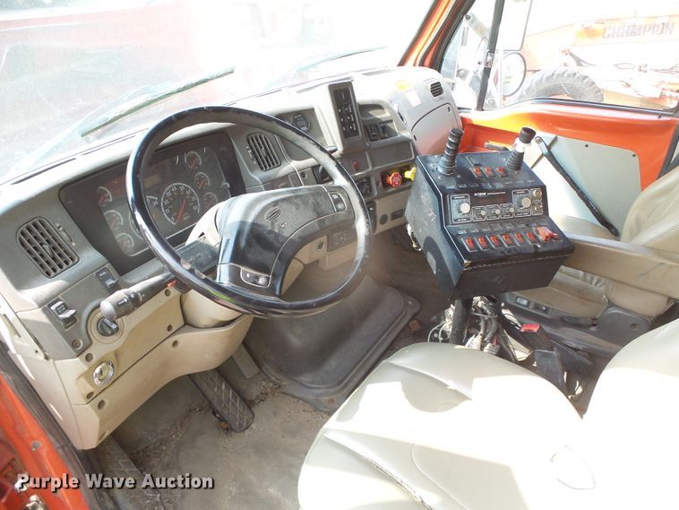 image for item DG8253 2003 Sterling LT7500  dump truck