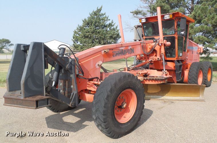 image for item DG8254 2000 Champion 710A  motor grader