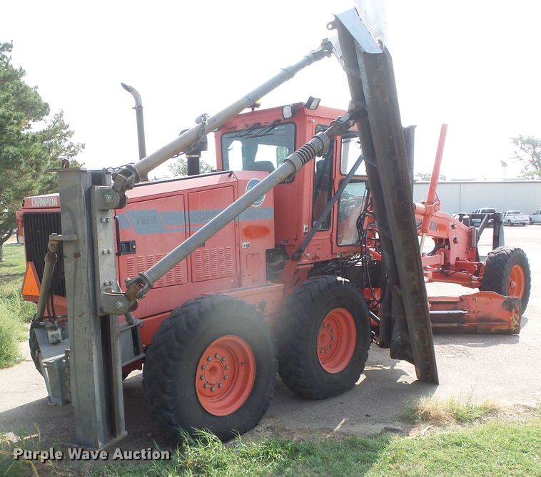 image for item DG8254 2000 Champion 710A  motor grader