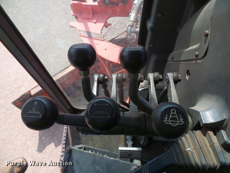 image for item DG8254 2000 Champion 710A  motor grader