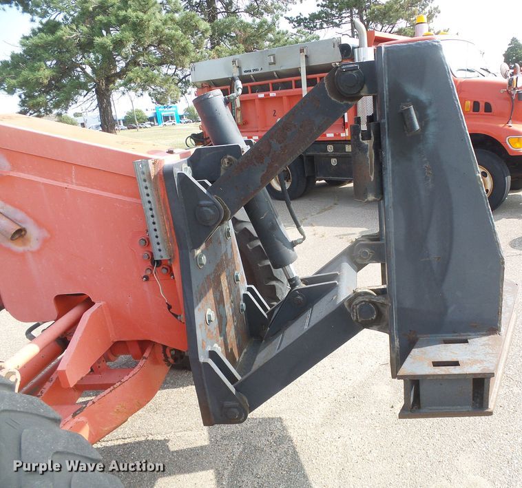 image for item DG8254 2000 Champion 710A  motor grader