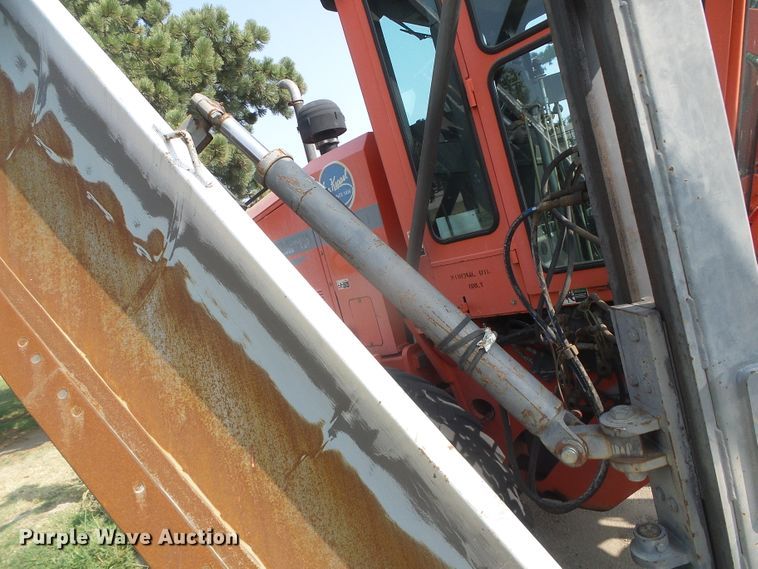 image for item DG8254 2000 Champion 710A  motor grader