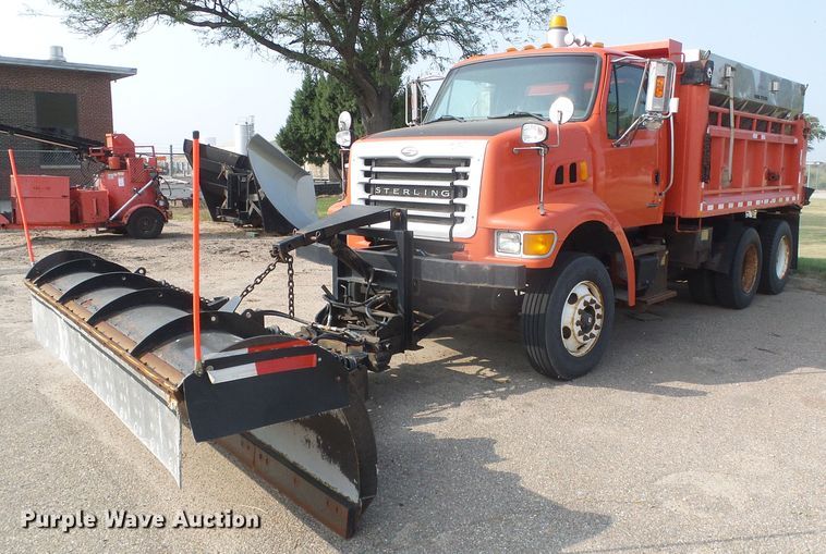 image for item DG8257 2003 Sterling LT7500  dump truck