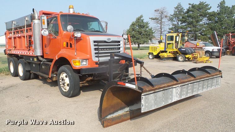 image for item DG8257 2003 Sterling LT7500  dump truck