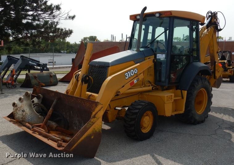 image for item DJ6767 2004 John Deere 310G  backhoe