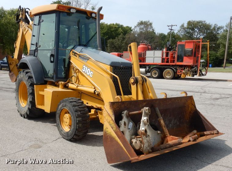 image for item DJ6767 2004 John Deere 310G  backhoe