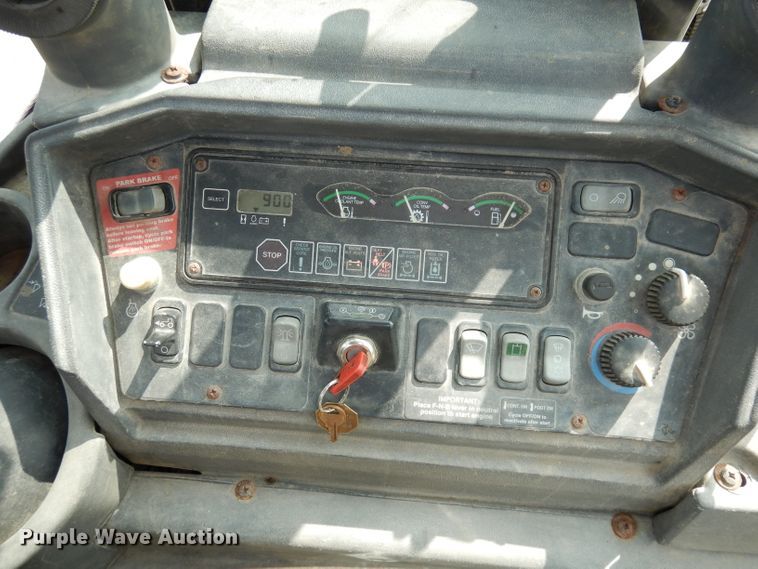 image for item DJ6767 2004 John Deere 310G  backhoe