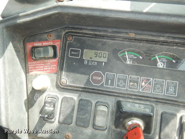 image for item DJ6767 2004 John Deere 310G  backhoe