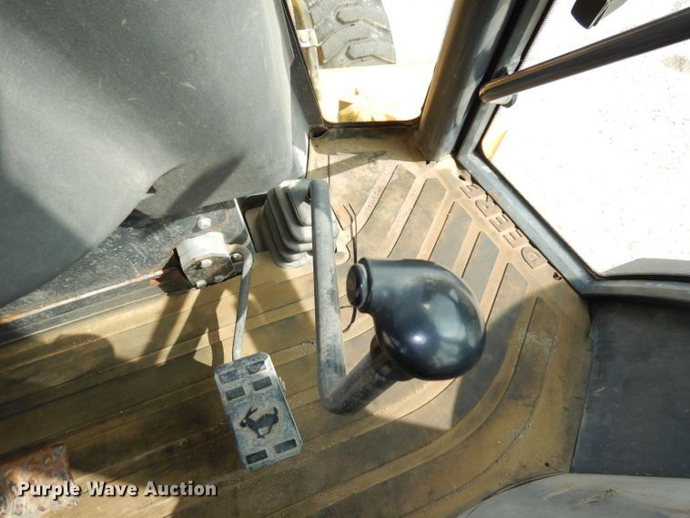 image for item DJ6767 2004 John Deere 310G  backhoe