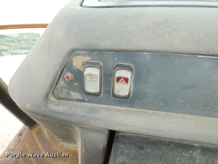 image for item DJ6767 2004 John Deere 310G  backhoe