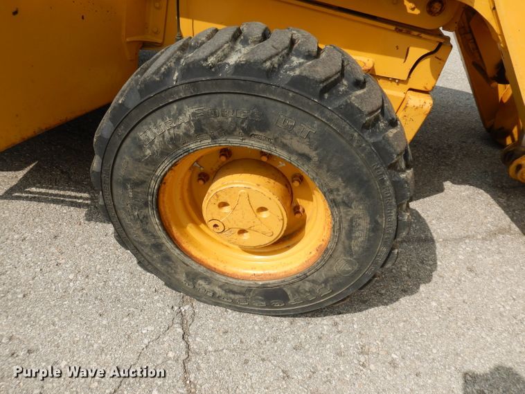 image for item DJ6767 2004 John Deere 310G  backhoe