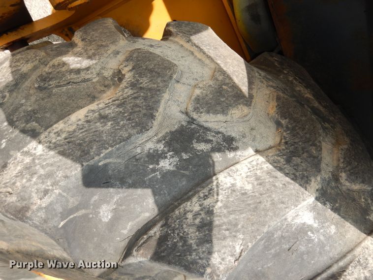 image for item DJ6767 2004 John Deere 310G  backhoe