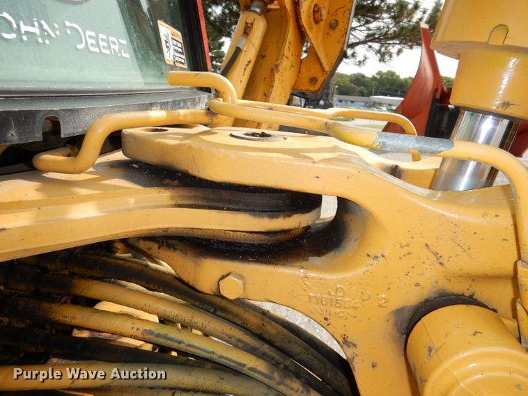 image for item DJ6767 2004 John Deere 310G  backhoe