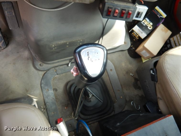 image for item DJ6770 2003 Sterling LT9500  Semi truck