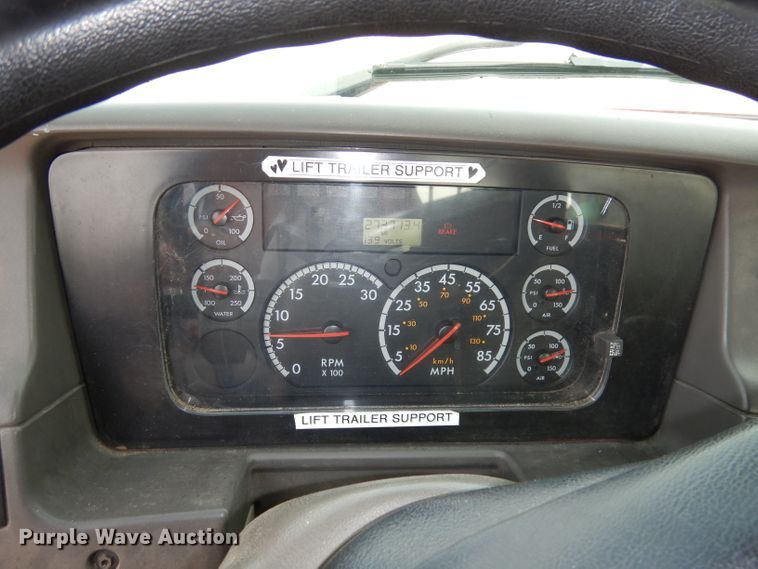 image for item DJ6770 2003 Sterling LT9500  Semi truck