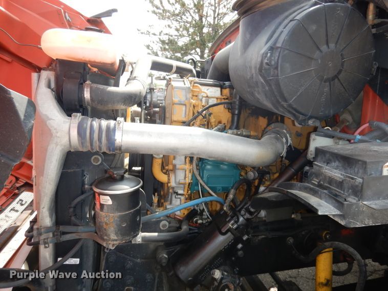 image for item DJ6770 2003 Sterling LT9500  Semi truck