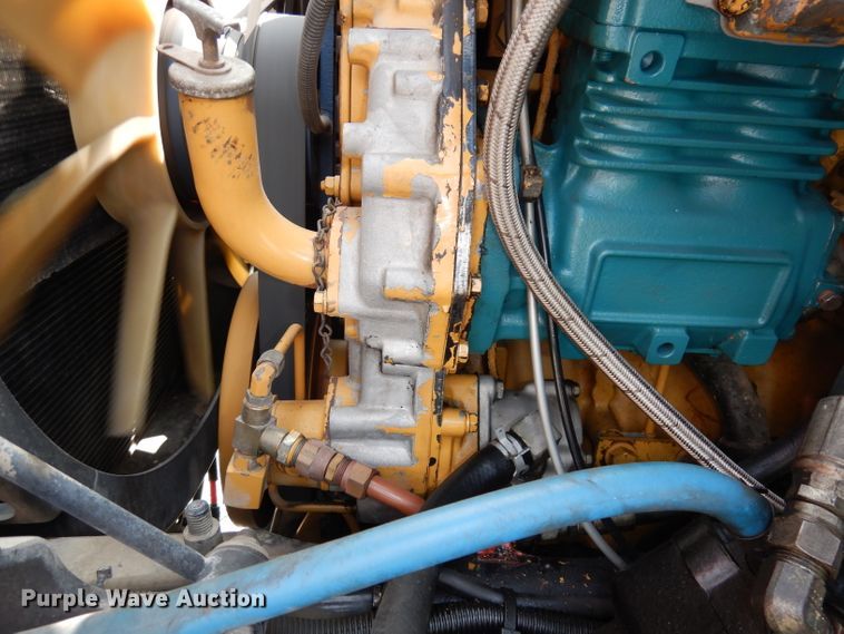 image for item DJ6770 2003 Sterling LT9500  Semi truck