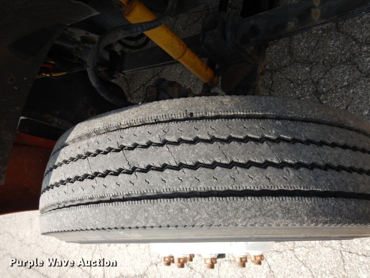 image for item DJ6770 2003 Sterling LT9500  Semi truck