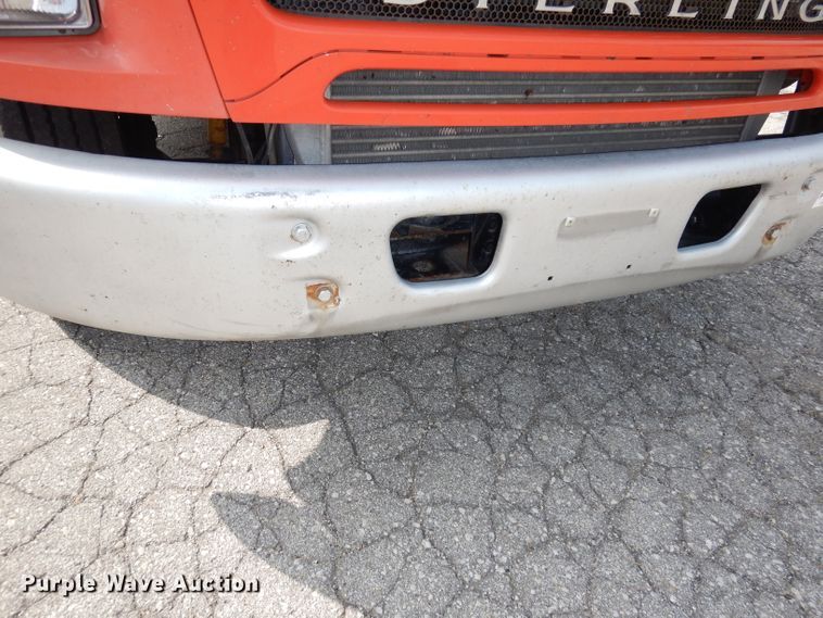 image for item DJ6770 2003 Sterling LT9500  Semi truck