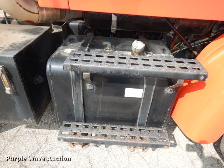 image for item DJ6770 2003 Sterling LT9500  Semi truck