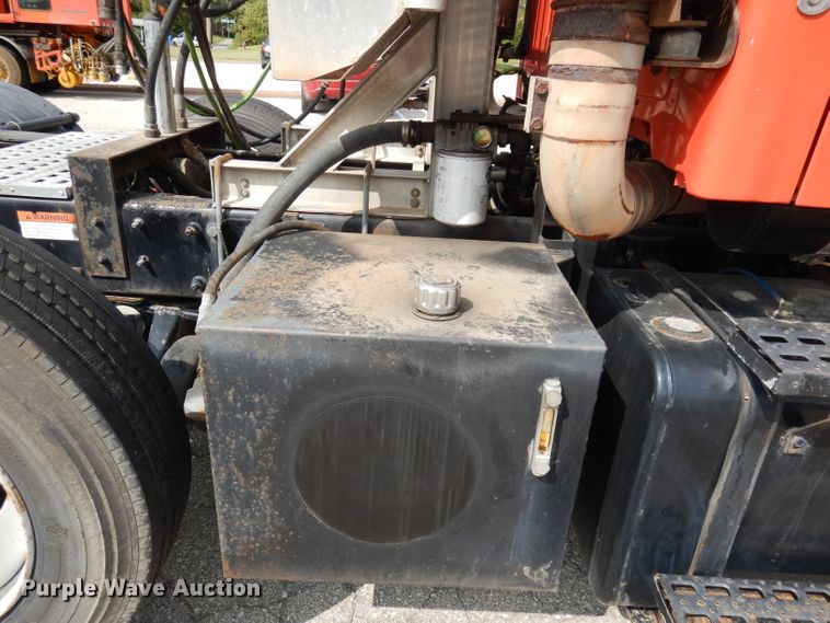 image for item DJ6770 2003 Sterling LT9500  Semi truck