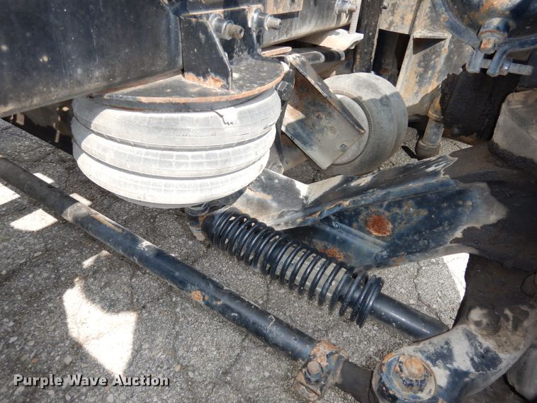 image for item DJ6770 2003 Sterling LT9500  Semi truck