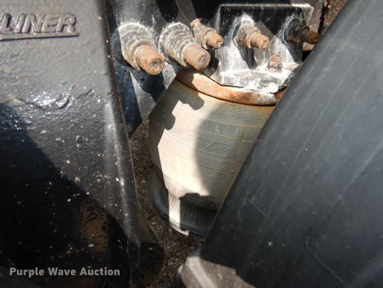 image for item DJ6770 2003 Sterling LT9500  Semi truck