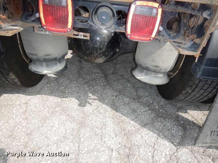 image for item DJ6770 2003 Sterling LT9500  Semi truck