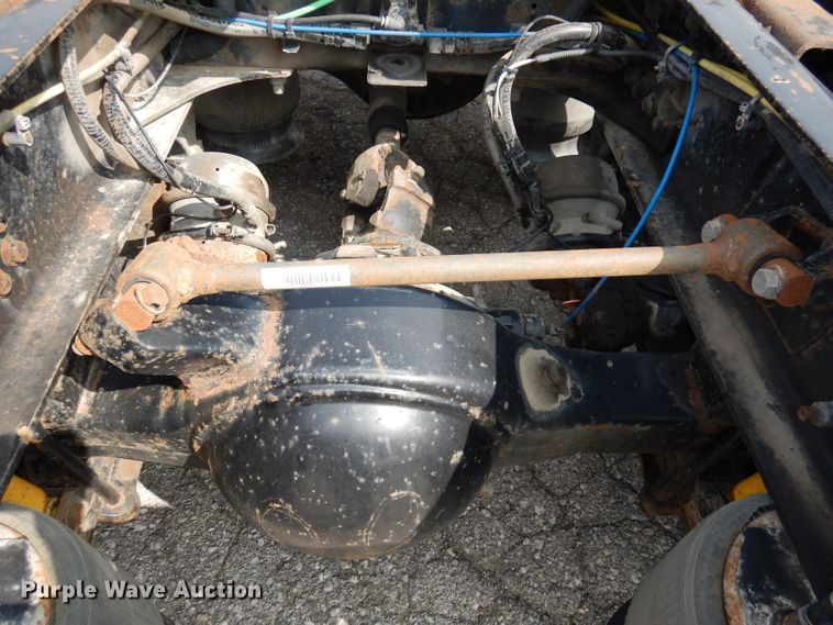 image for item DJ6770 2003 Sterling LT9500  Semi truck